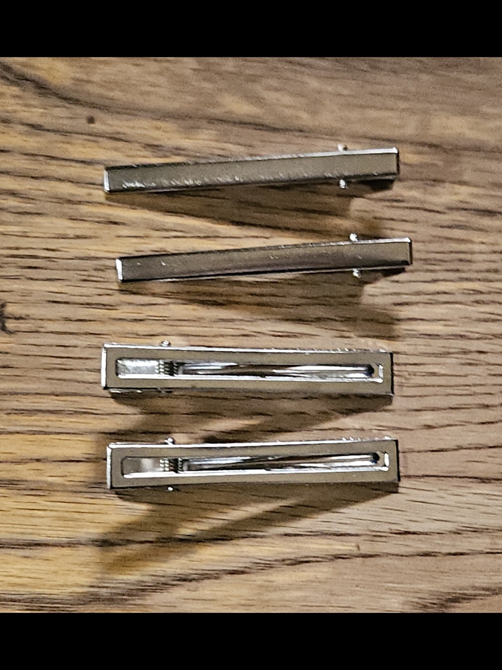 2 Pairs Chrome-Plated Metal Hair Clips BNIB